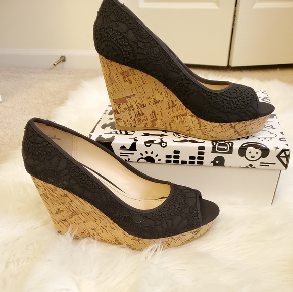 Black Wedges - Picture 1 of 7